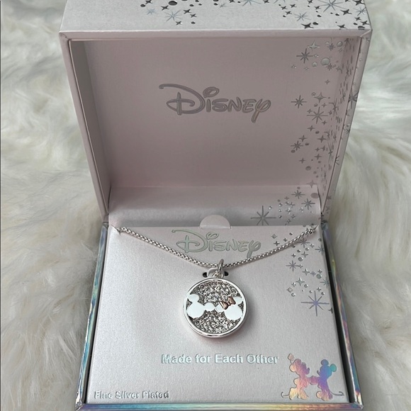 🆕 Disney Mickey Mouse and Minnie Mouse “Made for each other” Pendant Necklace - Picture 1 of 6